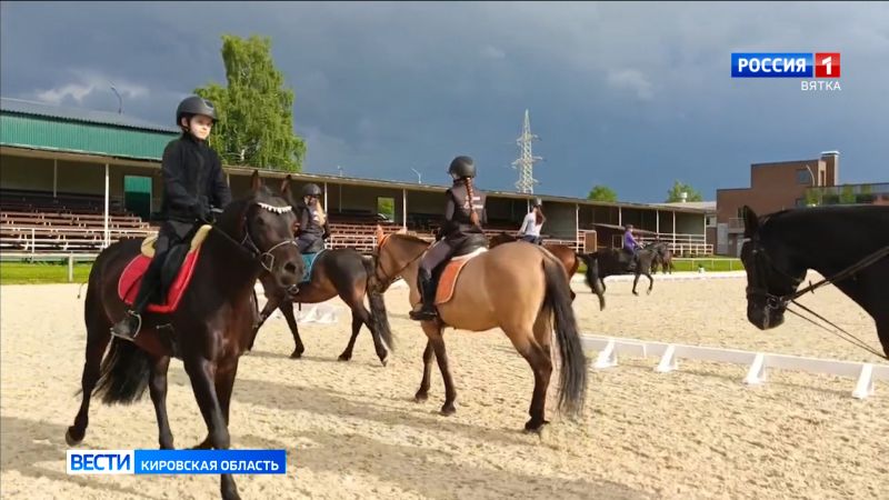 Кировчане стали призёрами Чемпионата и Первенства ПФО по конному спорту