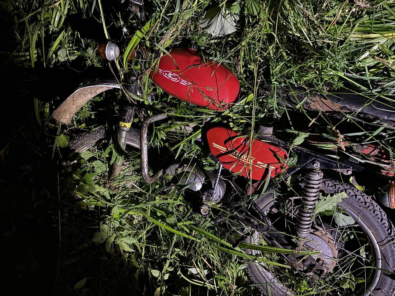 В Слободском районе пьяный 16-летний мотоциклист пострадал, угодив в яму