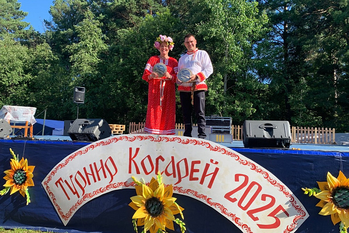 Жители Кировской области одержали победу во всероссийском турнире косарей