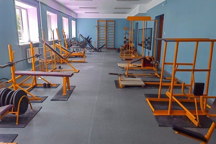 В Слободском полностью обновили спорткомплекс «Красный якорь»