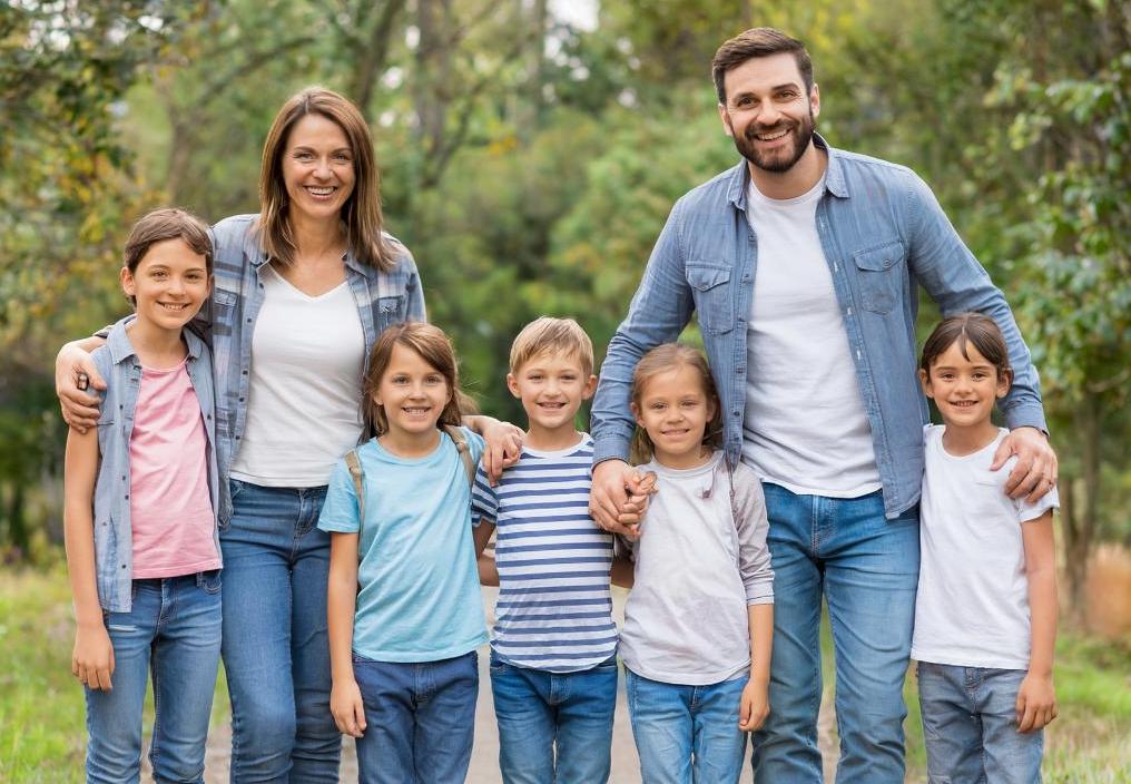 В страховой стаж многодетных родителей засчитают период ухода за каждым ребенком без ограничений