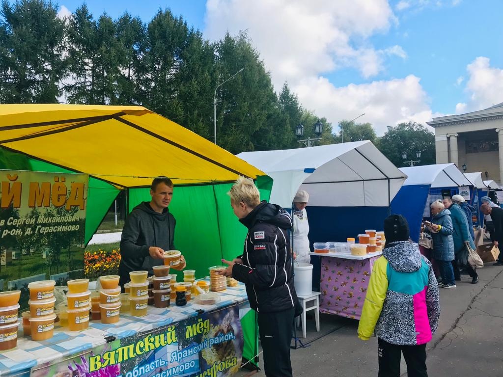 В августе в Кирове отметят День пчеловода