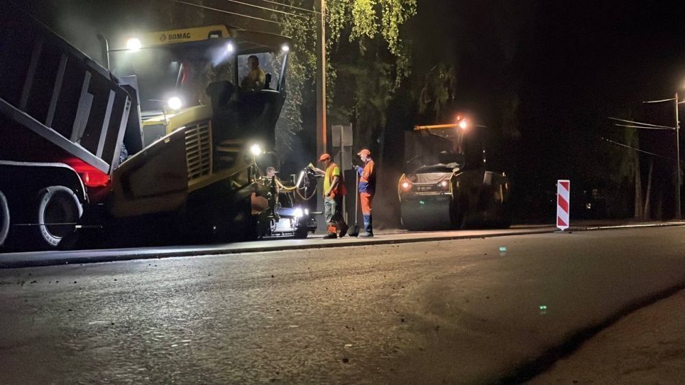 Часть тротуара и дороги на улице Центральной в Кирове расширят