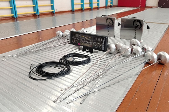 Кировские спортивные школы получили новое оборудование