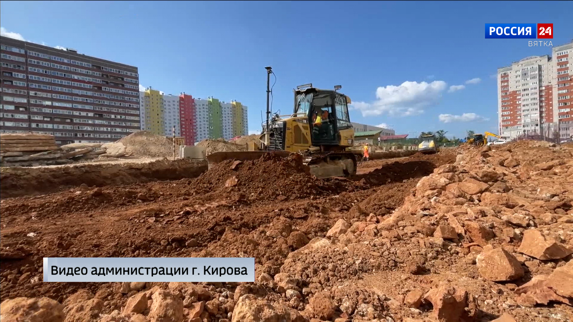 В Кирове продолжается строительство подъездов и подходов к детскому саду в переулке Энтузиастов