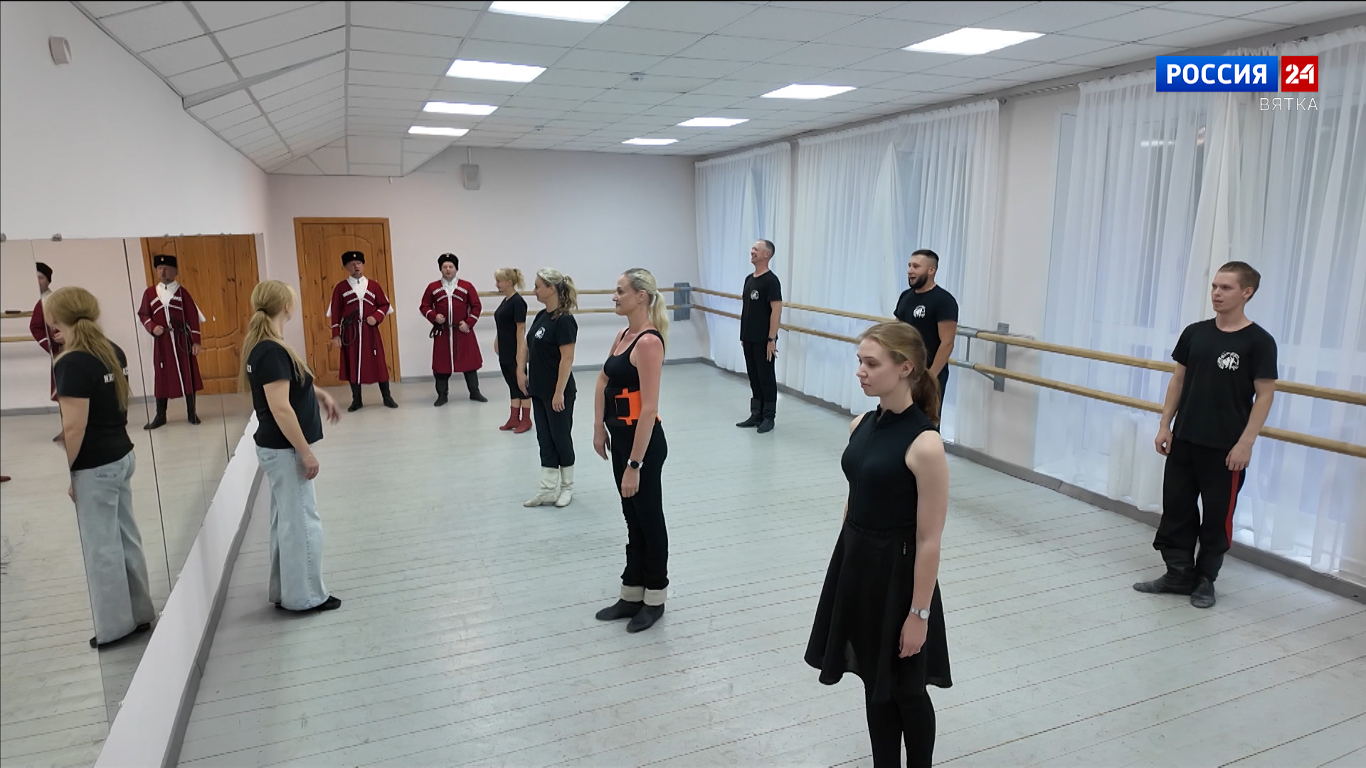 Ансамбль «Казаки Вятки» собрали овации на всероссийском фестивале казачьей песни