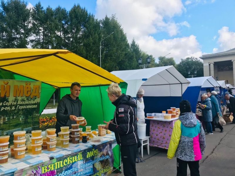 В августе в Кирове отметят День пчеловода