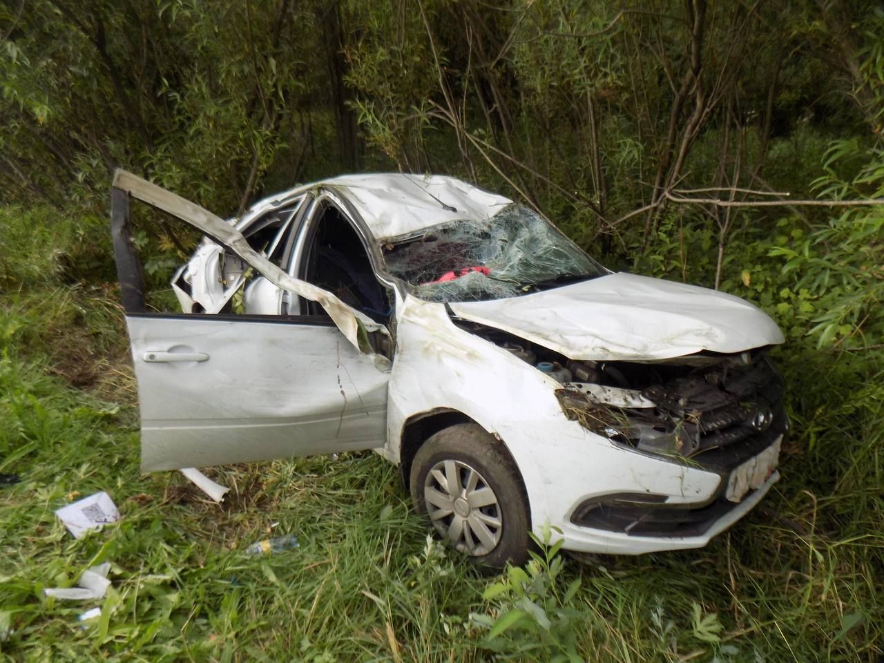 Съехал с дороги и перевернулся: подробности ДТП в Орловском районе