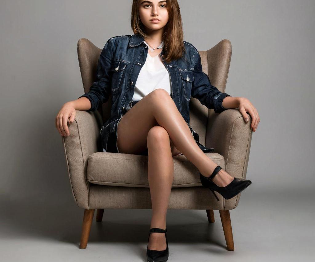 Невролог объяснил, почему не стоит долго сидеть нога на ногу