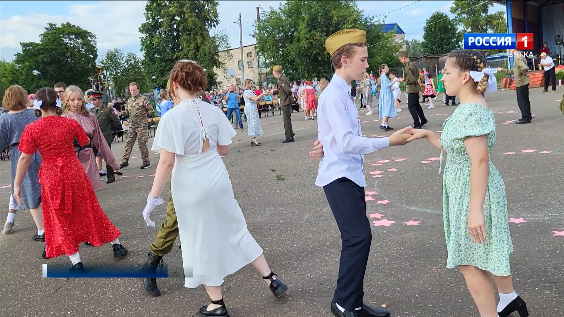 В Унинском районе прошел традиционный «Невский бал»