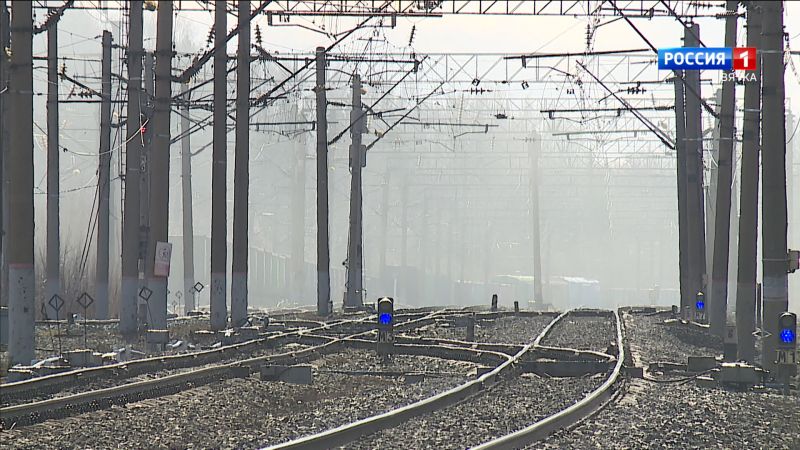 21-летний молодой человек попал под поезд в Кировской области