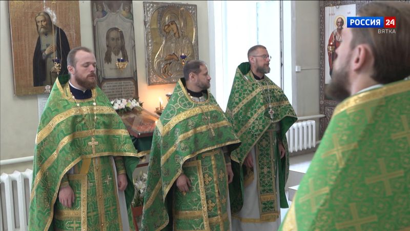 В деревне Озёра Лузского района прошли торжества в честь преподобного Леонида Устьнедумского