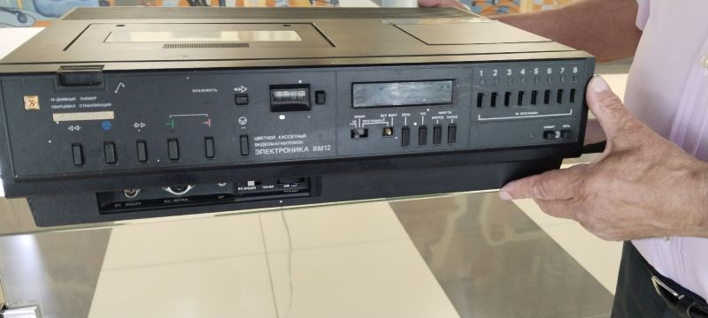 Музей ГТРК «Вятка» получил в подарок первый советский кассетный видеомагнитофон