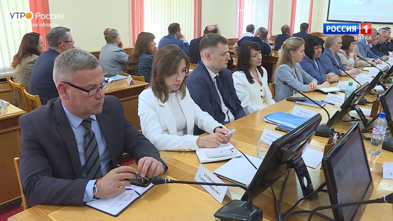 В правительстве Кировской области прошло еженедельное совещание