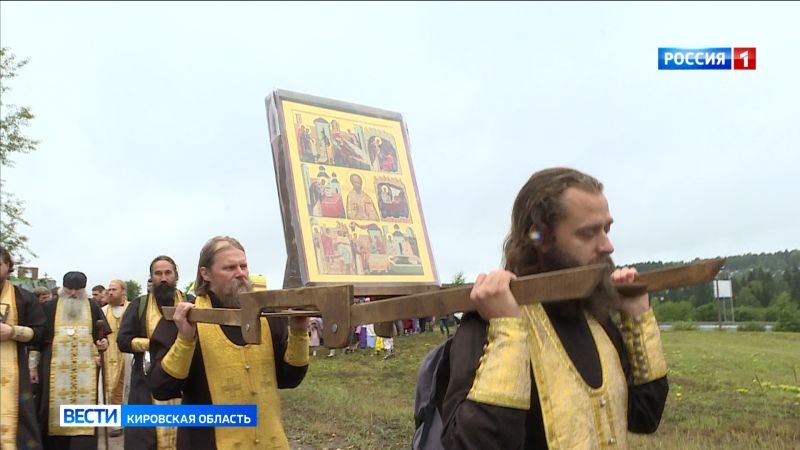 В Великорецкий крестный ход отправились верующие русской православной старообрядческой церкви