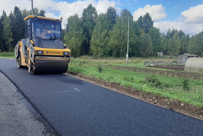 В селе Куменского района отремонтировали дорогу