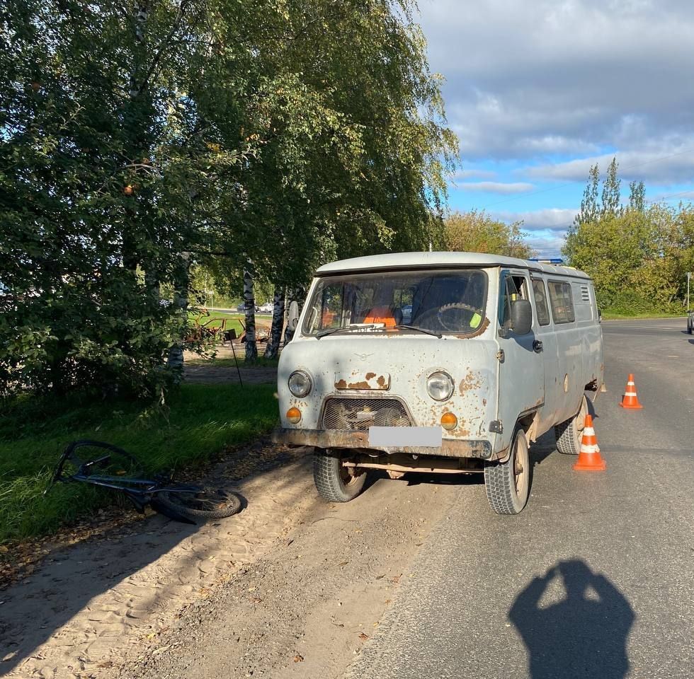 В Кирове под колеса авто попал юный велосипедист