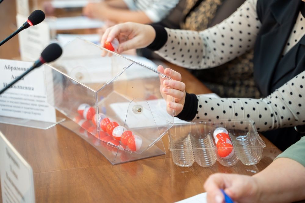 Еще 15 квартир предоставили детям-сиротам в Кирове