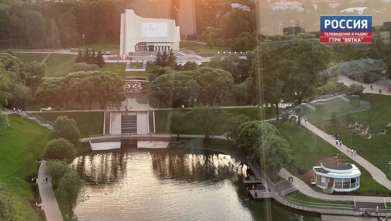 В Кирове продолжают благоустройство парков и скверов