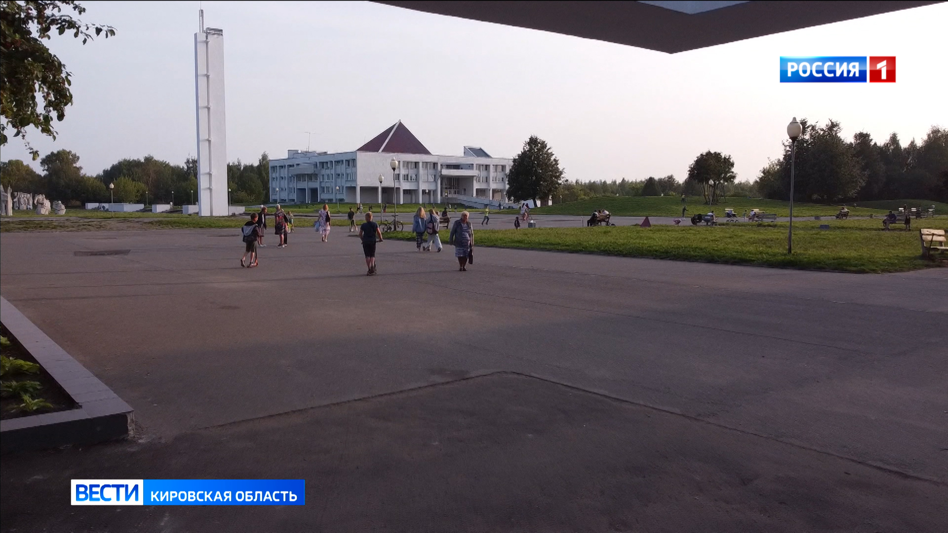 В Кировской области продолжится развитие инфраструктуры детства