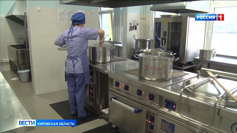 С октября в одной из школ Кирова запустят пилотный проект «Выборное меню»