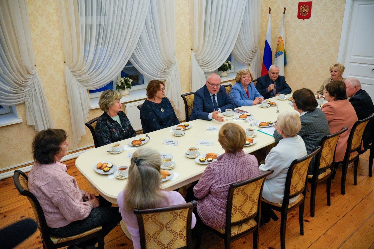 Александр Соколов встретился с представителями ветеранских организаций области