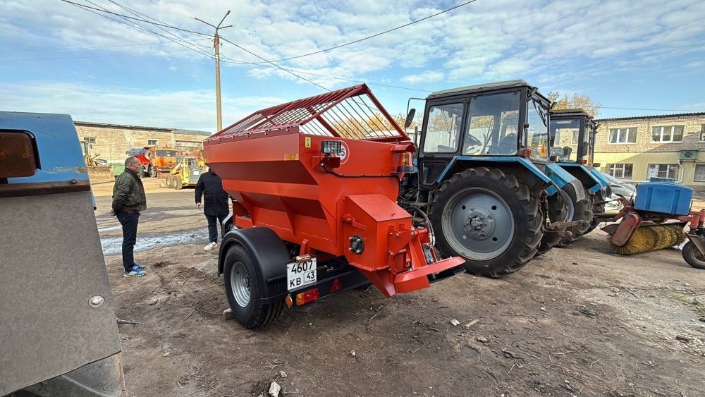 Техника в Кирове на 75% готова к зимнему содержанию дорог