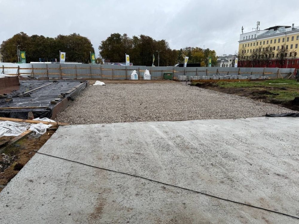 Благоустройство Театральной площади планируют завершить к концу строительного сезона