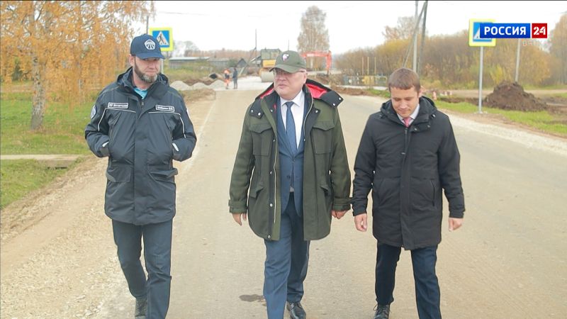 Александр Соколов с рабочей поездкой посетил Фалёнский муниципальный округ