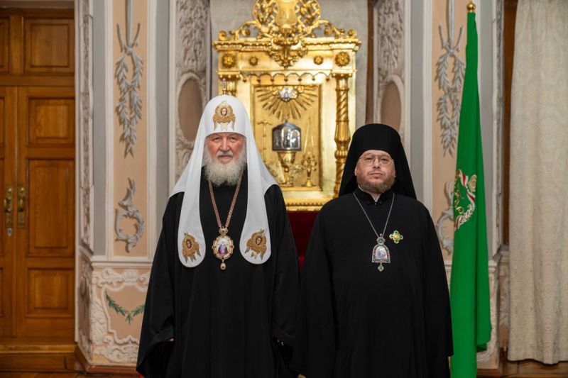 Патриарх Кирилл удостоил епископа Паисия ордена преподобного Сергия Радонежского