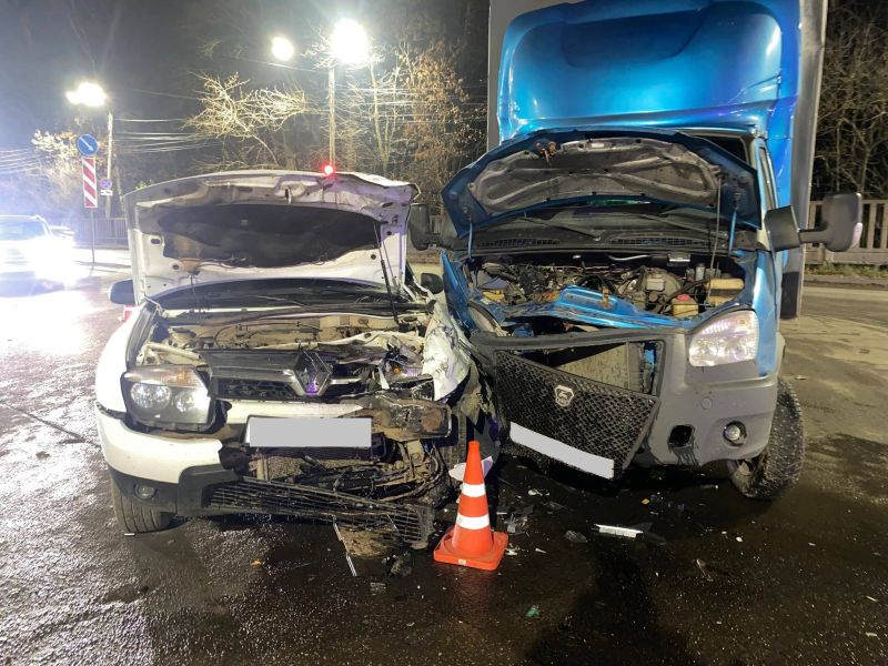 В ДТП в Кирове пострадала пассажирка «Рено Дастер»