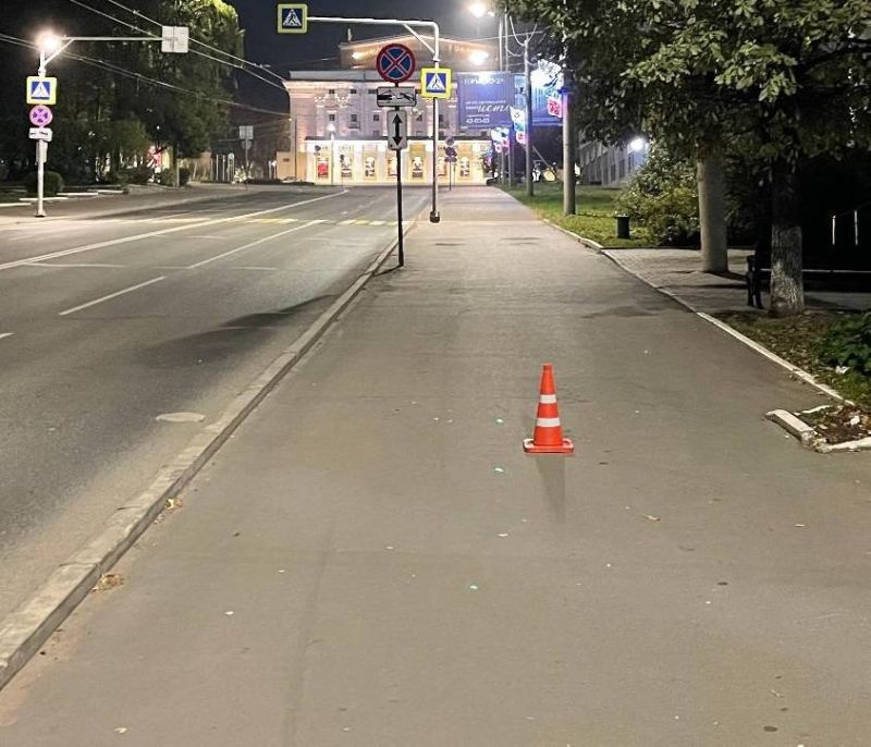 В Кирове неизвестный водитель электросамоката сбил пенсионерку