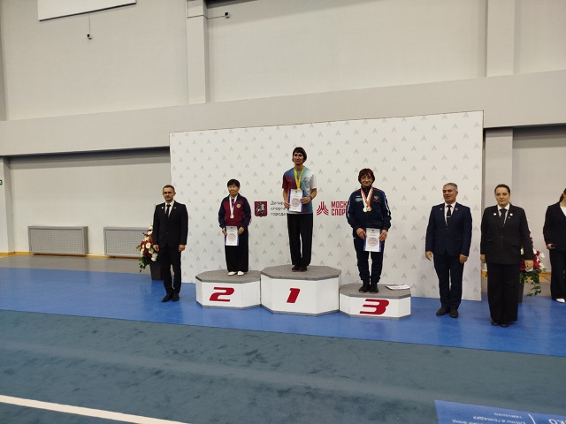 Две золотые медали привезла кировчанка со Всероссийского турнира по ушу