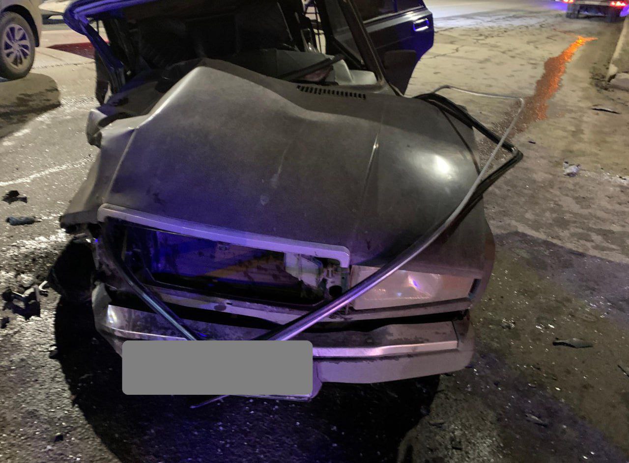 Три машины столкнулись в среду на центральной улице Кирова