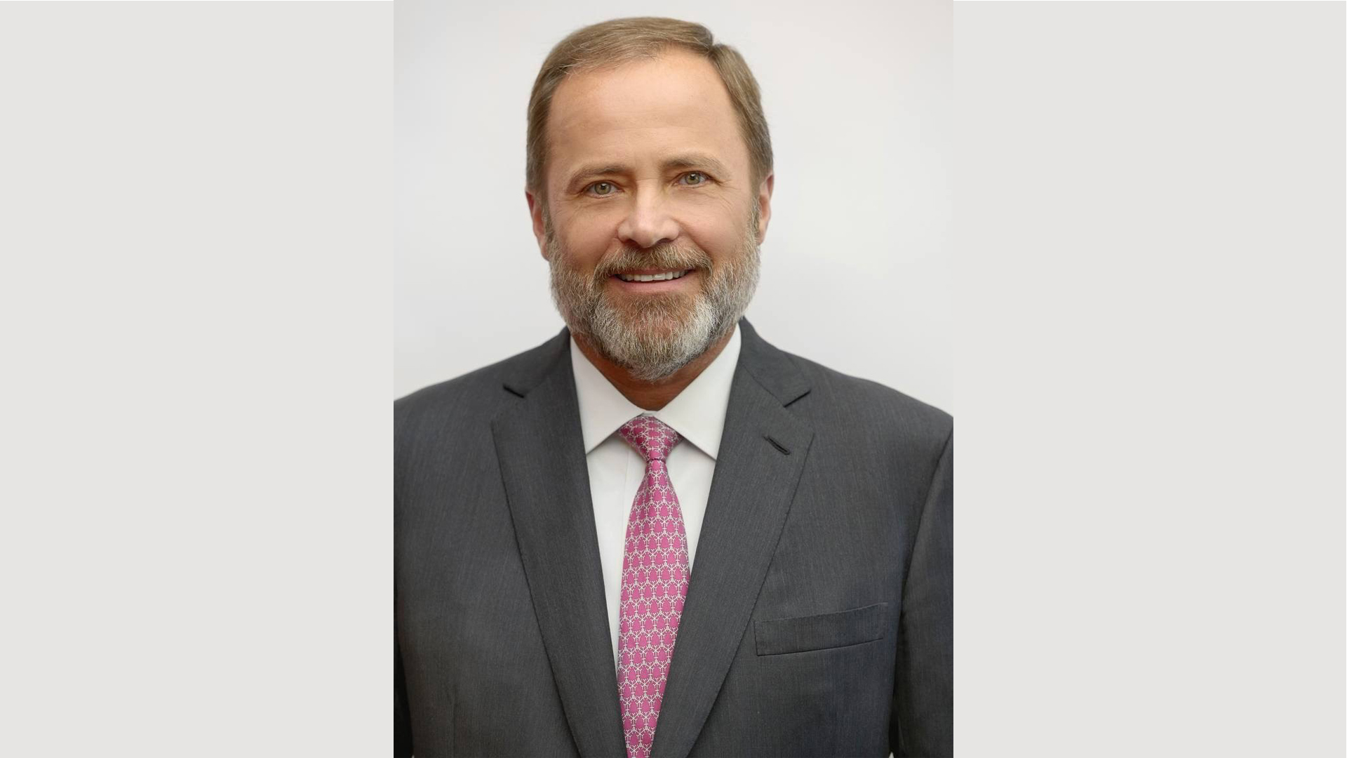 Полномочный представитель Президента России в ПФО поздравил жителей округа с Днём народного единства