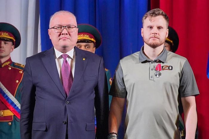 Кировчанина наградили орденом Мужества
