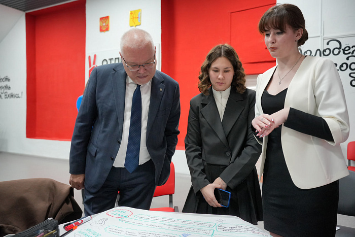 Александр Соколов посетил с рабочим визитом Орловский муниципальный округ