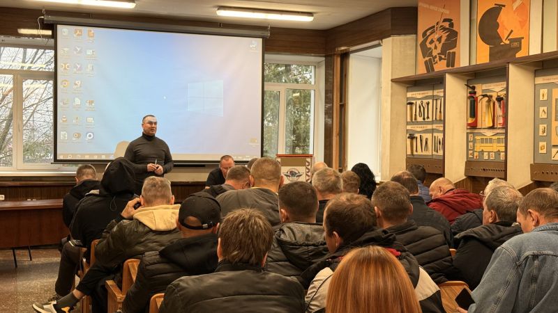 В кировском АТП для водителей прошел ежегодный техминимум