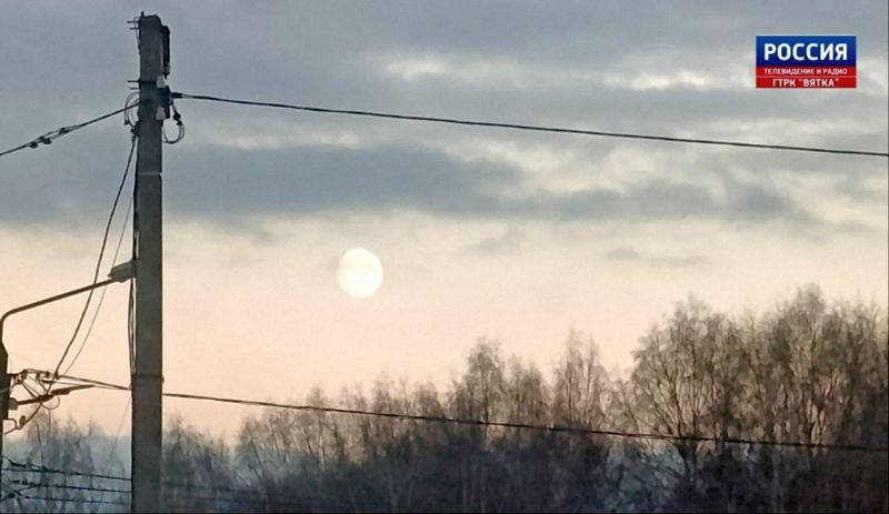 В среду кировчане смогут увидеть спутник Земли больше и ярче обычного