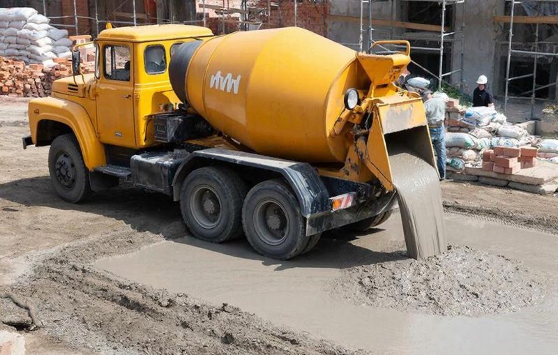 В Кирове специалист по заливке бетона напоролся на мошенника