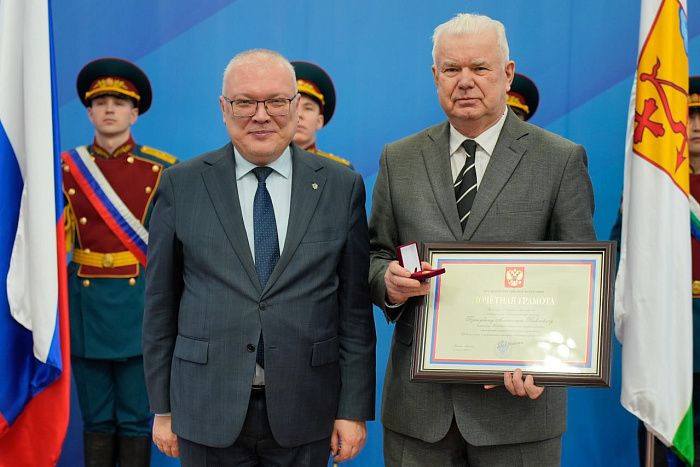 Выдающимся кировчанам вручили государственные и региональные награды