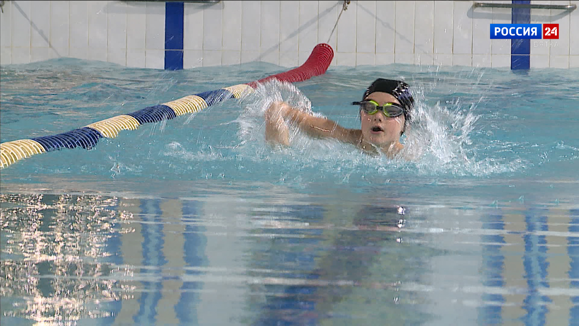 В бассейне «Коралл» прошли масштабные соревнования среди любителей