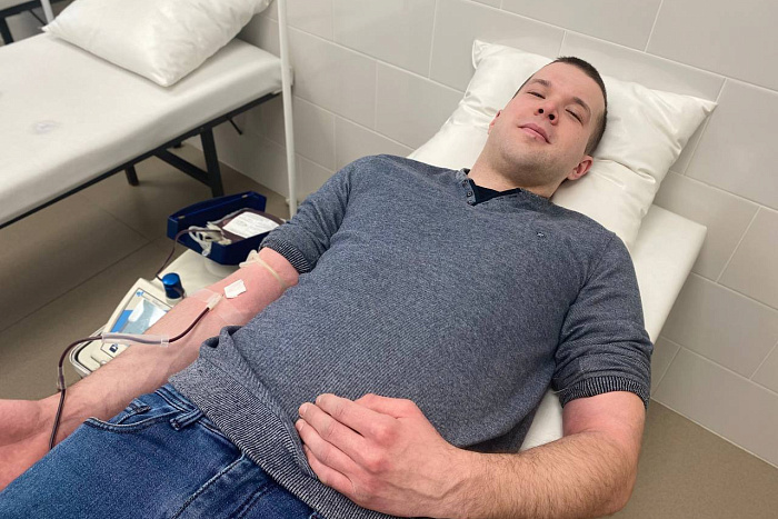 Донором «уникальной» крови стал инспектор ДПС из Кирса