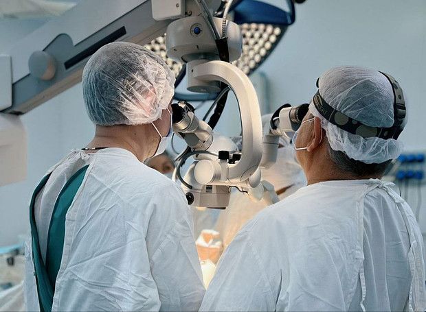 Кировские врачи провели сложную операцию на спинном мозге 13-летней девочке после ДТП