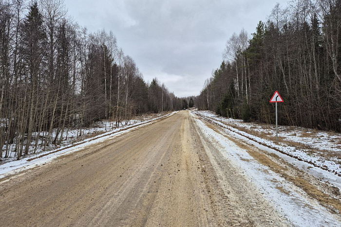 Дорогу Омутнинск — Песковка — Кирс укрепили и выровняли