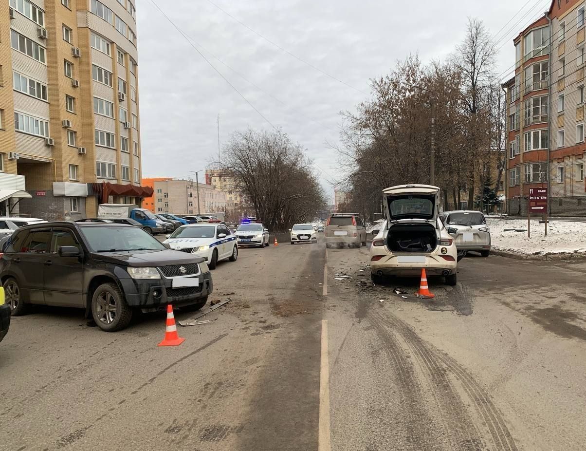 В Кирове в  ДТП пострадал пассажир машины такси