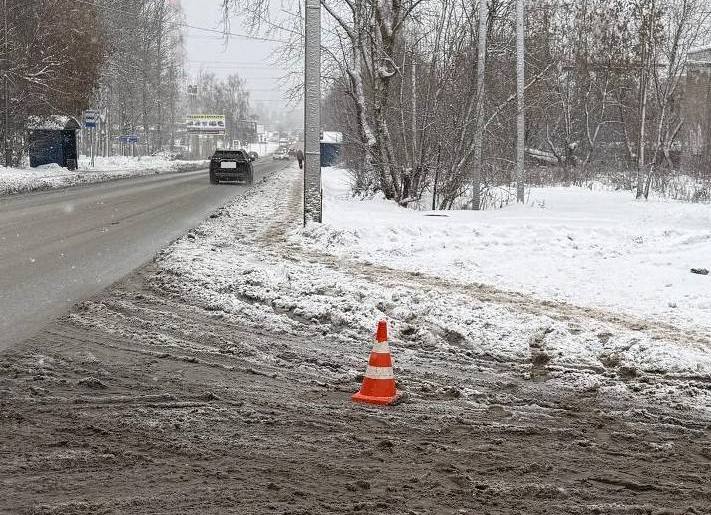 В Кирове разыскивают водителя, сбившего женщину-пешехода на Луганской