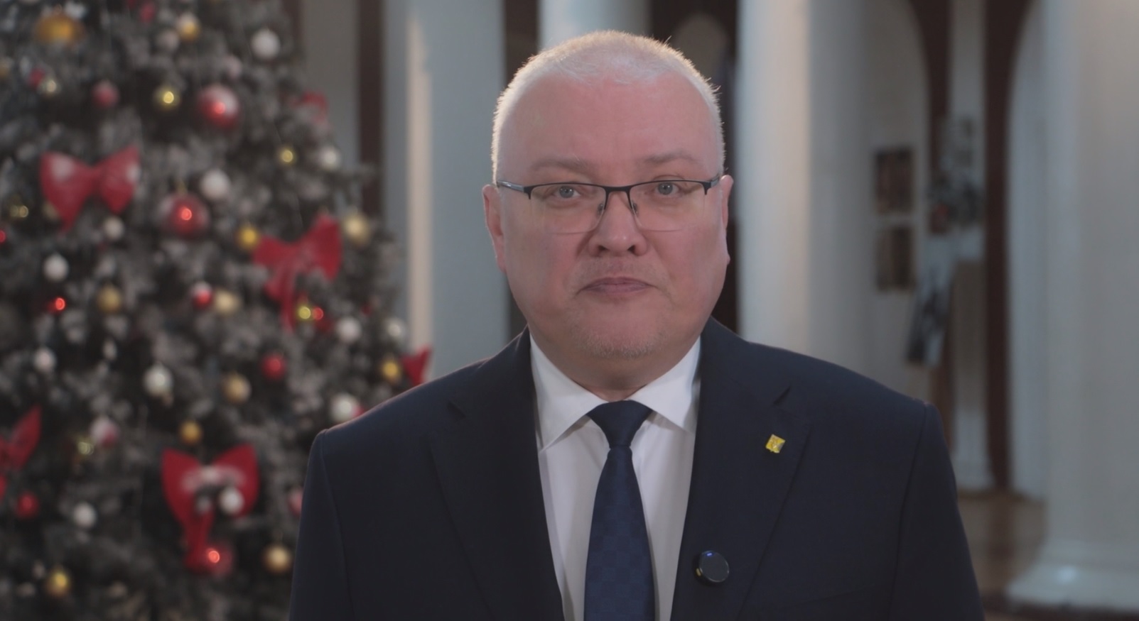 Губернатор Кировской области поздравляет жителей региона с Новым годом