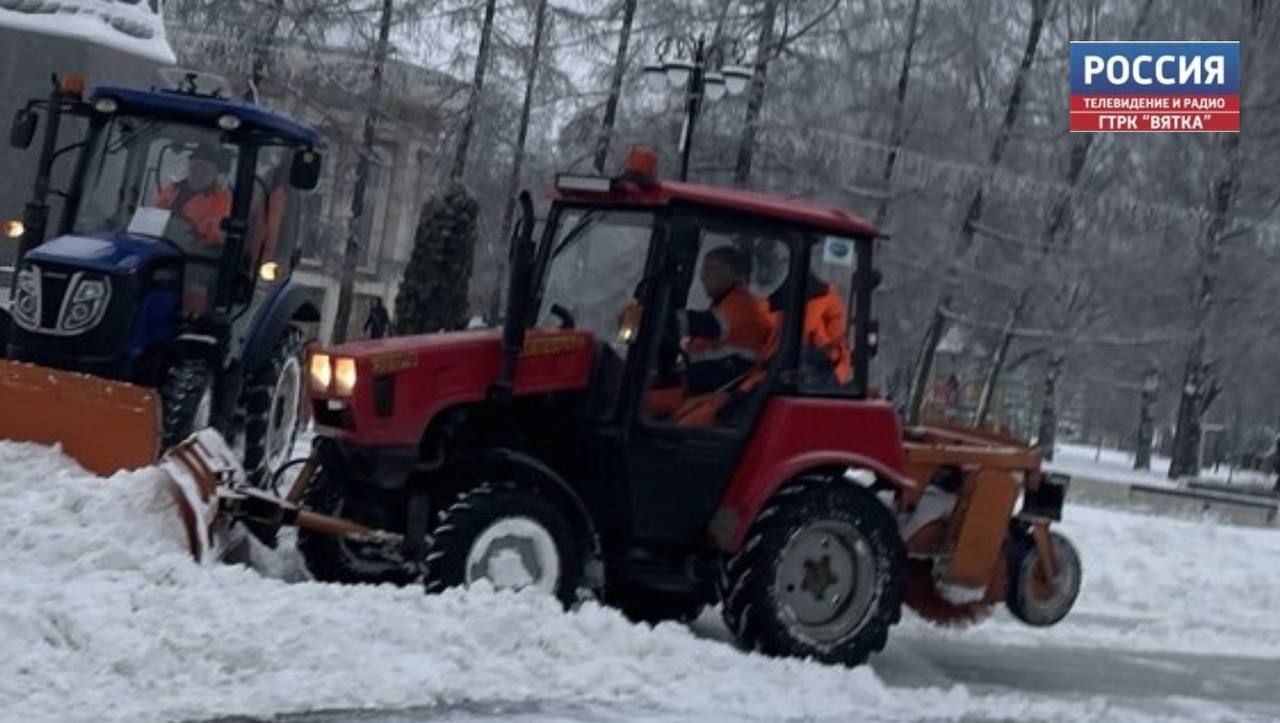 Снегоуборочная техника региона работает до полной ликвидации последствий снегопада