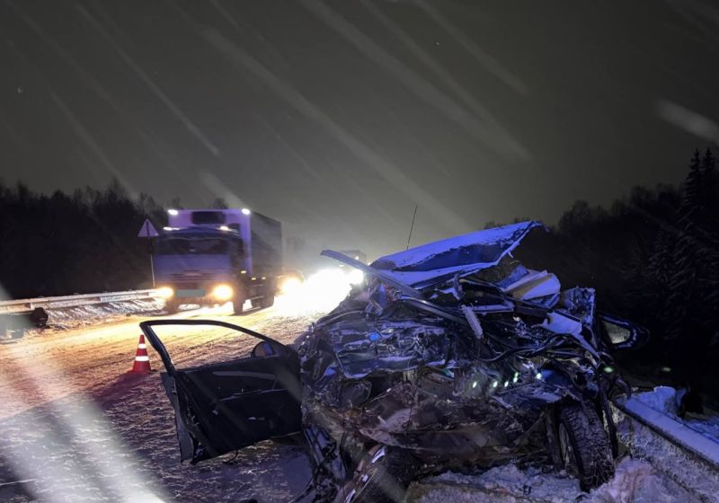 В Кировской области произошло смертельное ДТП: погибли двое
